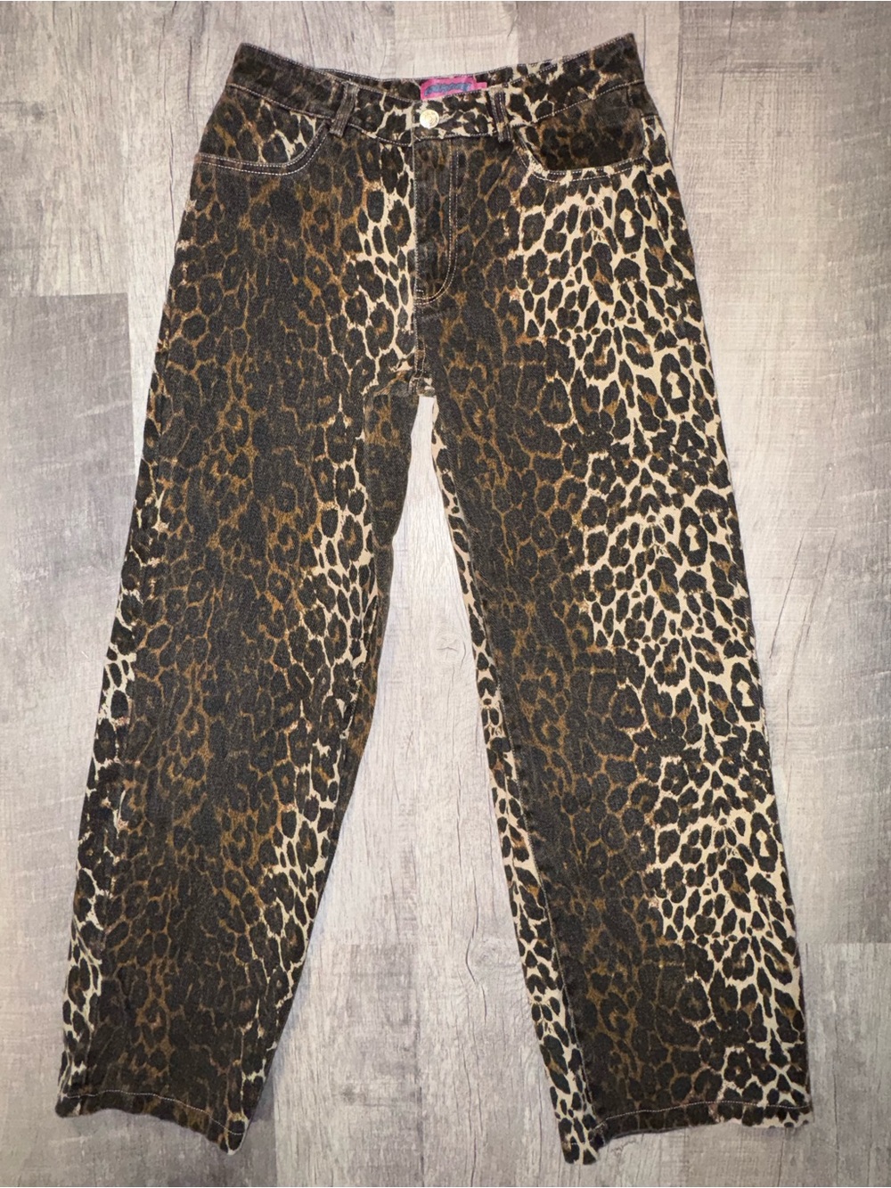 Edikted Leopard Print Low Rise Straight Leg Jeans Size Small